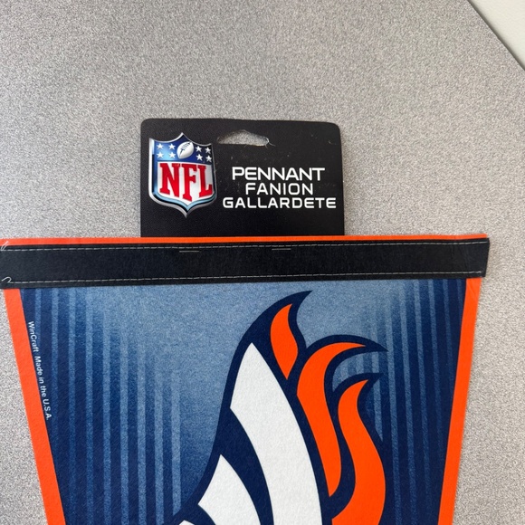 Denver Broncos Pennant Flag - Picture 5 of 7